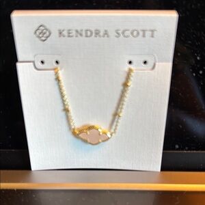 Kendra Scott Abbie Rose Quartz and Gold Necklace